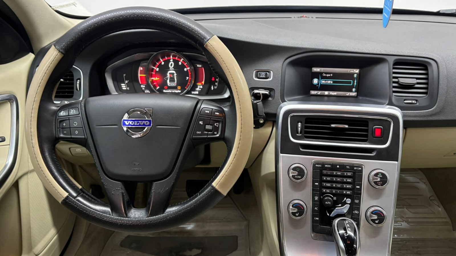 VOLVO S60 22